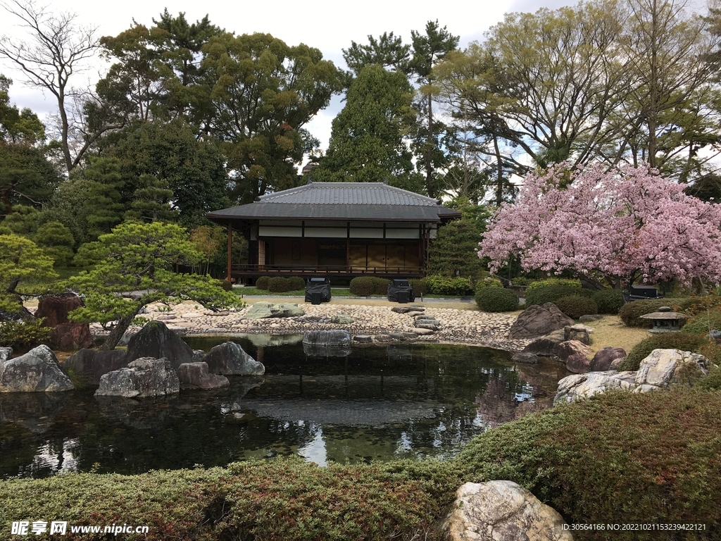 公園復古涼亭