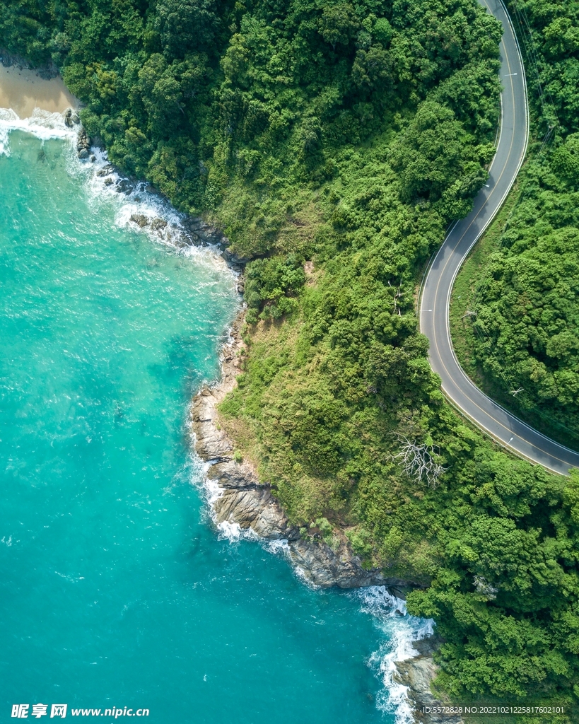 航拍公路海景