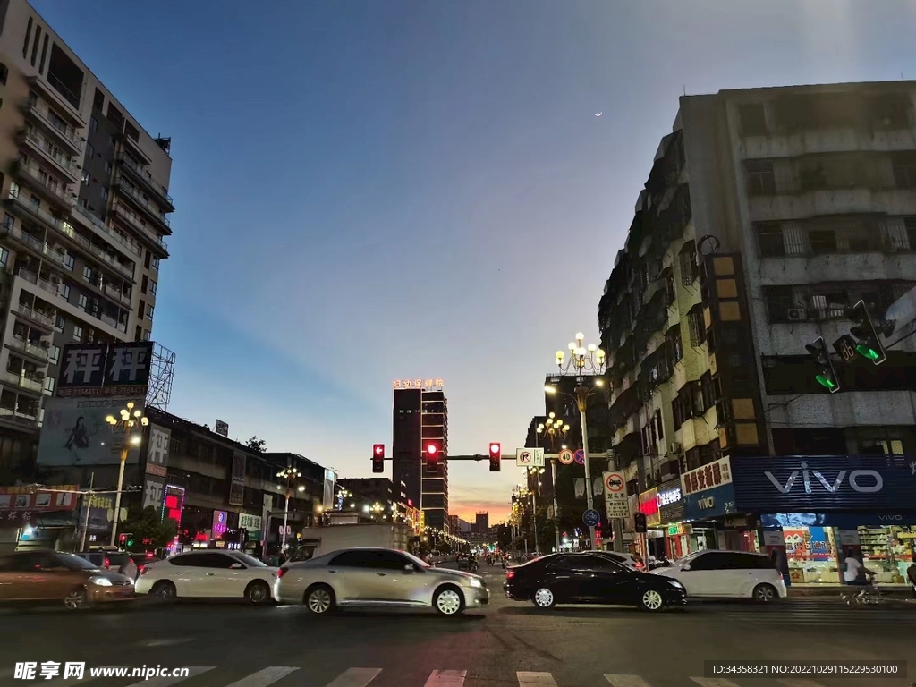 現(xiàn)代建筑