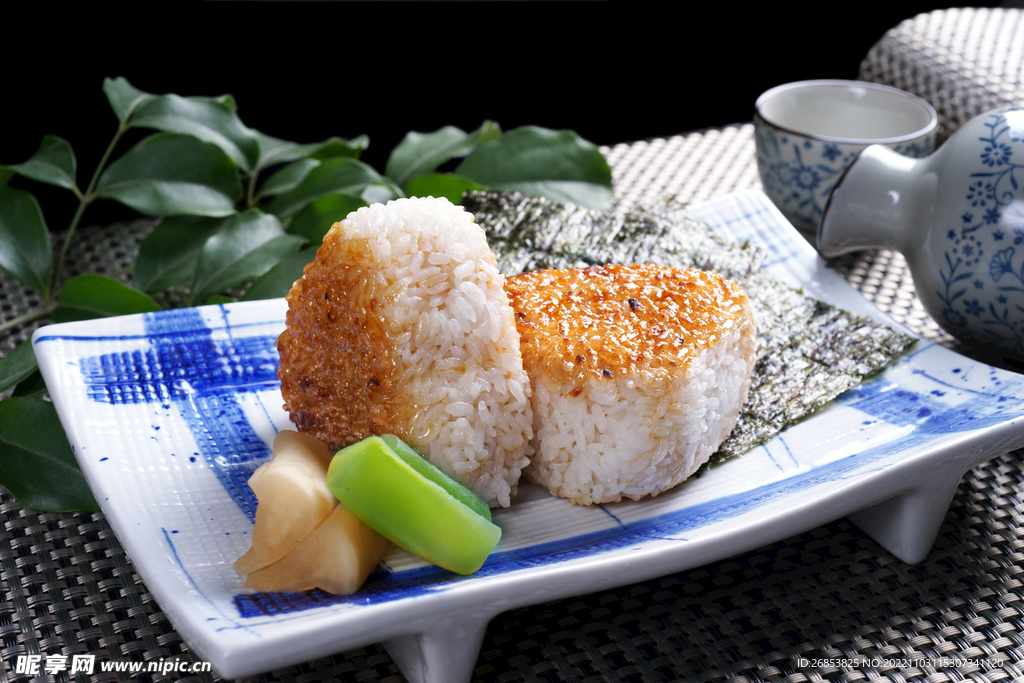 烤飯團