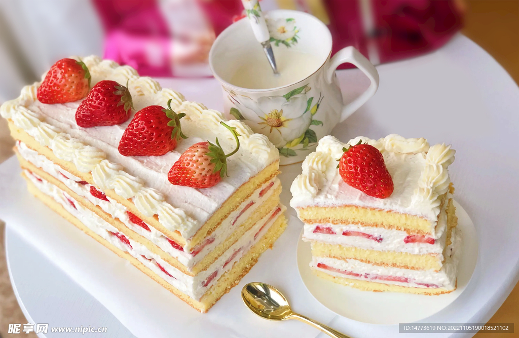 奶油草莓蛋糕 