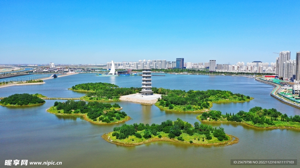 沧州黄骅港贝壳湖五行塔景区