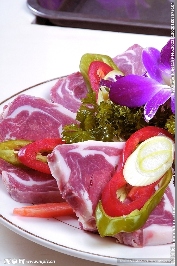 烤調(diào)味羊排