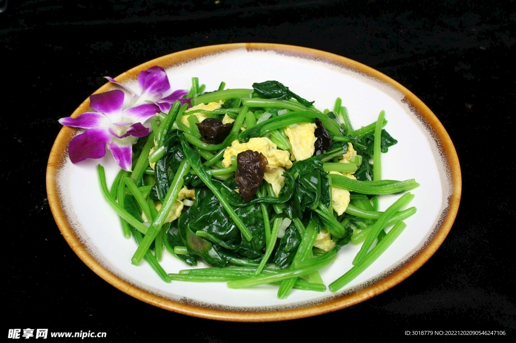 嫩炒菠菜