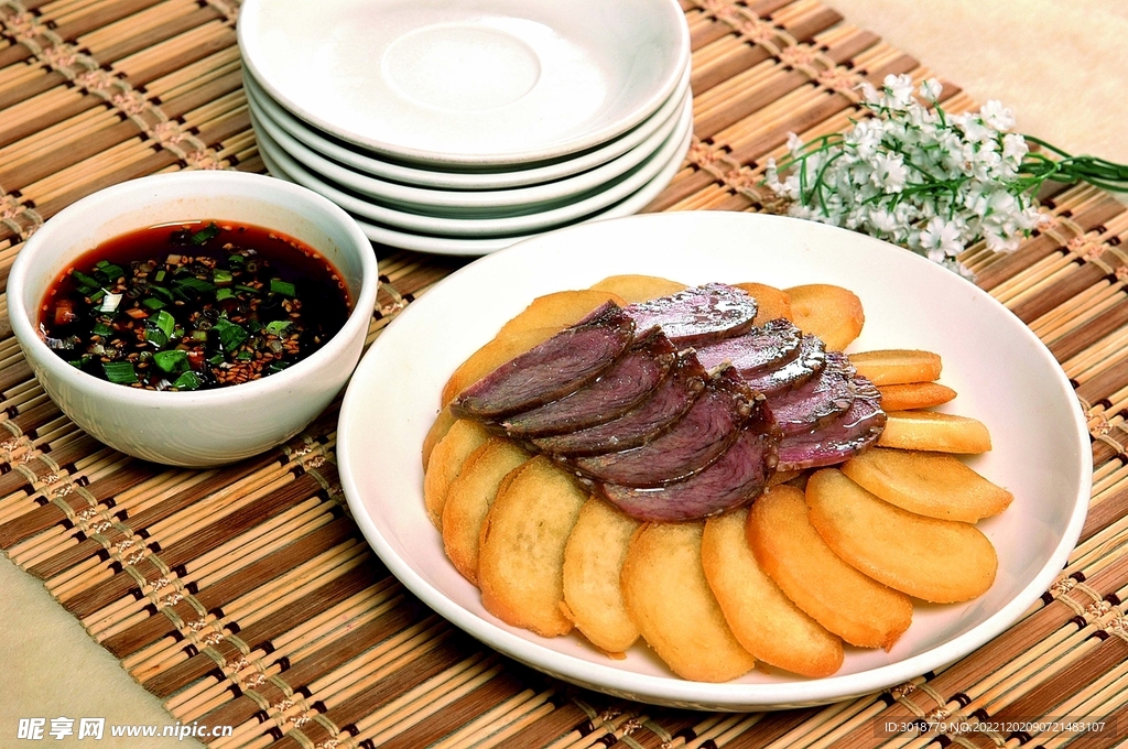 牛肉貼餅