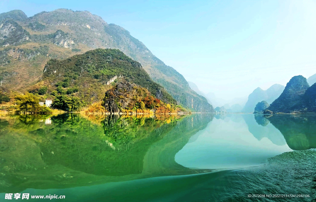 广西凌云浩坤湖湿地