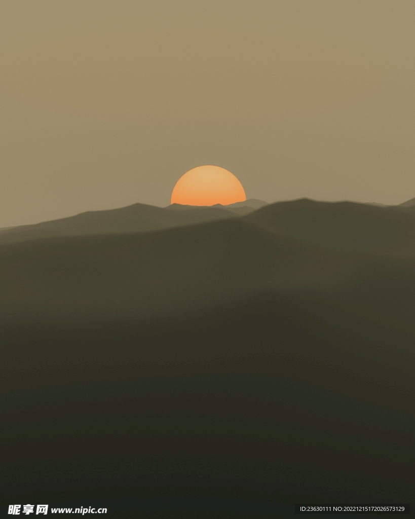 遠(yuǎn)山夕陽(yáng)