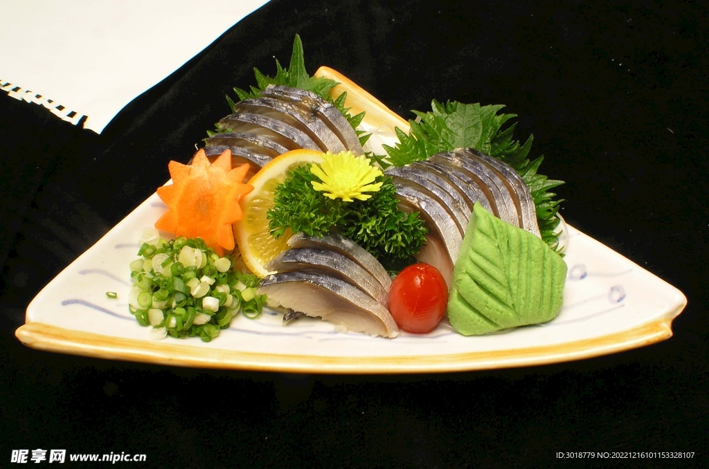 醋淹青花魚(yú)生魚(yú)片