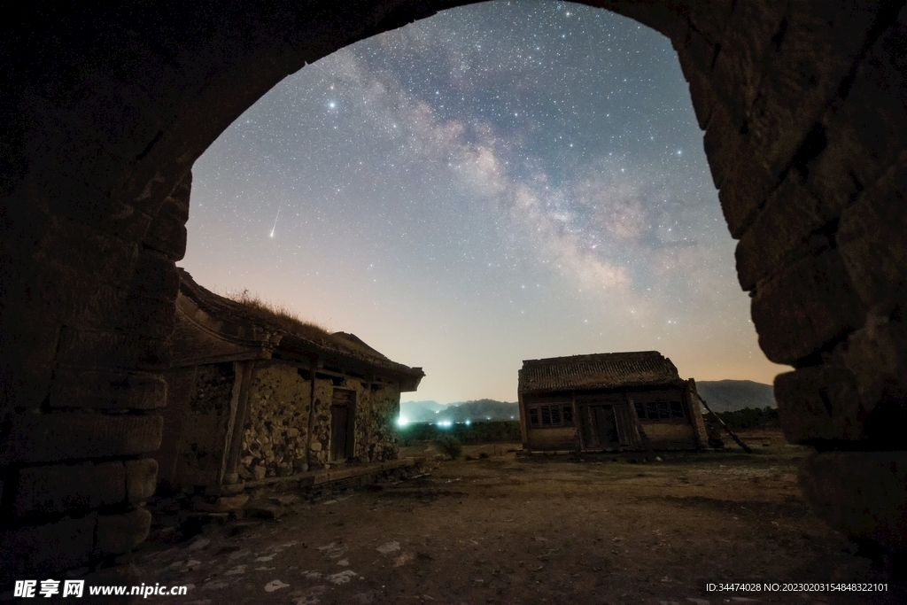 洞窟星河圖