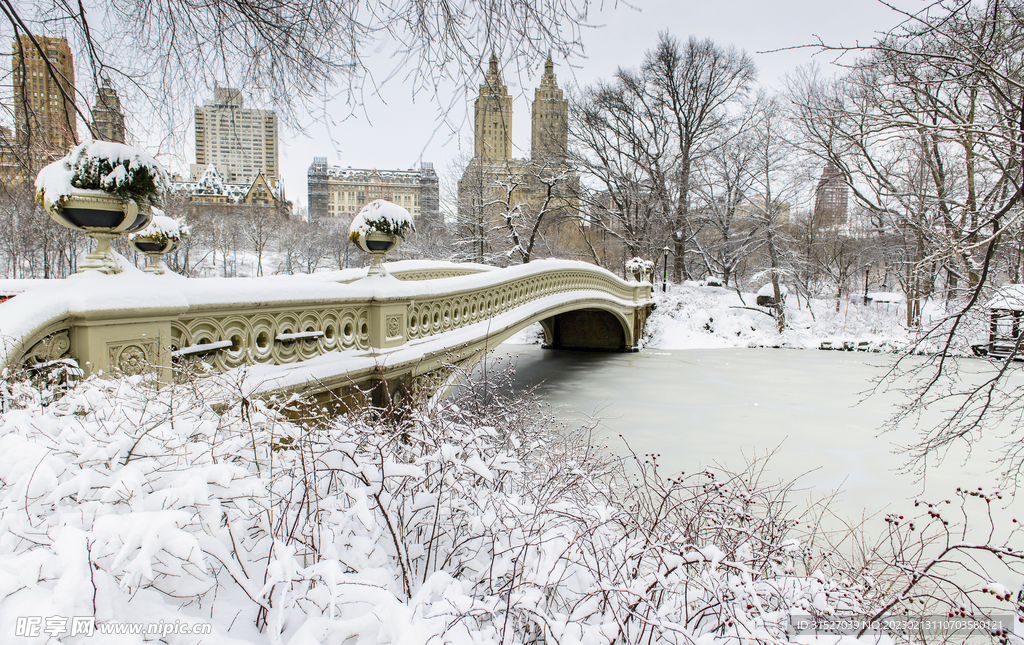公園雪景