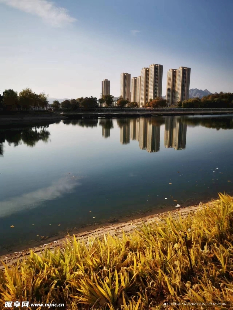 湖水