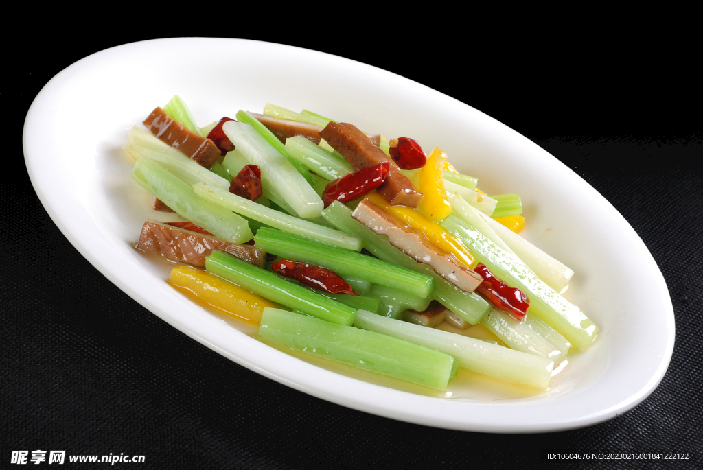 西芹炒豆腐干