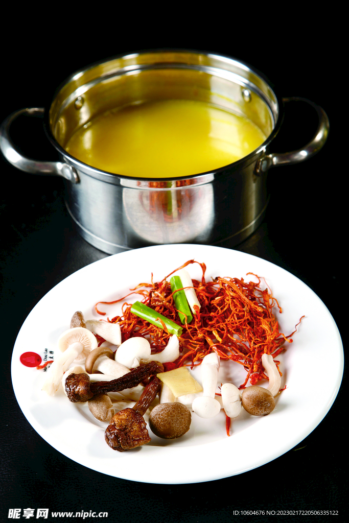 松茸蟲草養(yǎng)生鍋