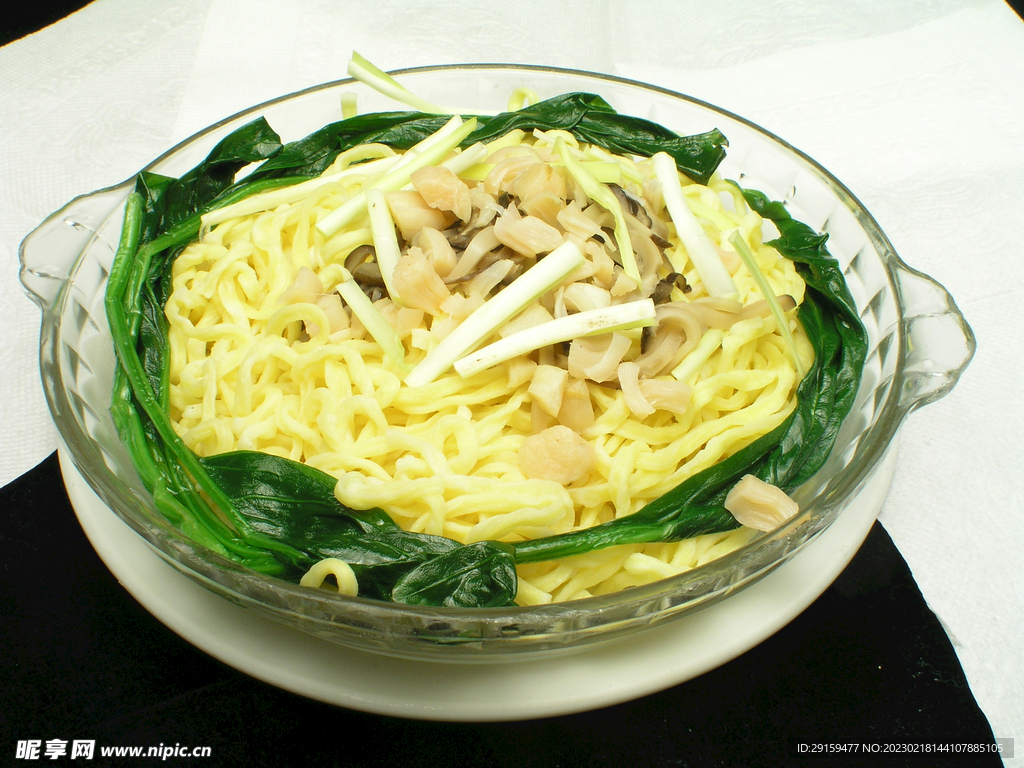 肉絲燜伊面