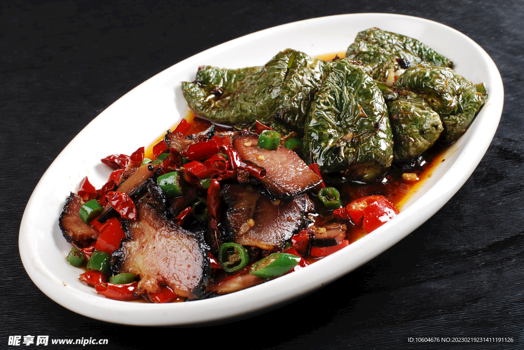 虎皮尖椒拼臘肉