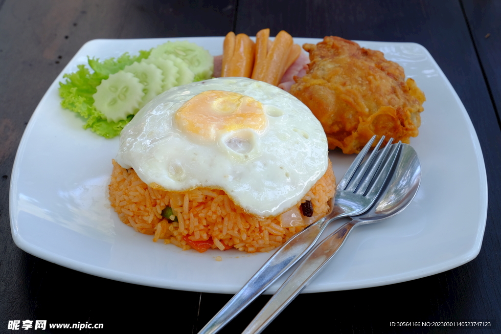 煎蛋炒飯