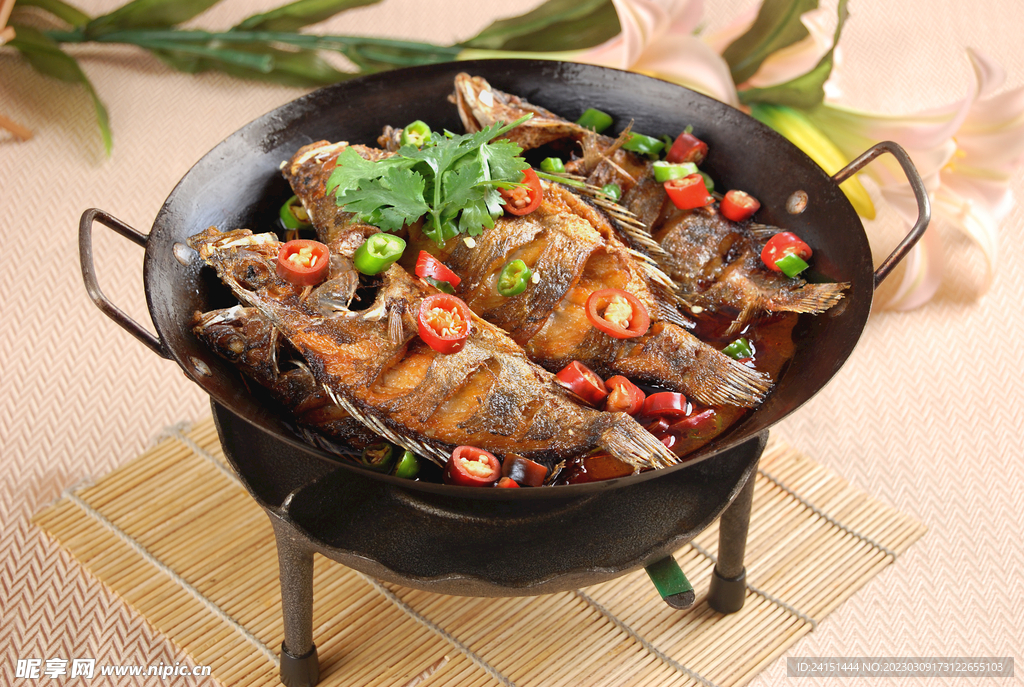 鍋仔小魚