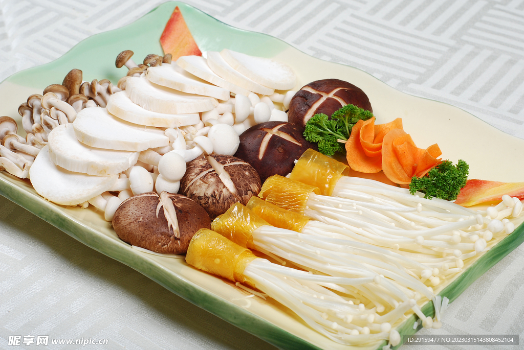 菌類拼盤