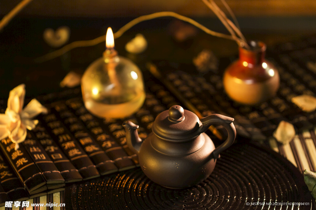茶壺和燈
