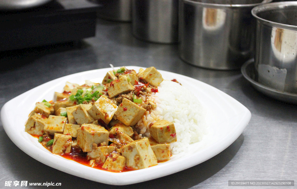 麻婆豆腐蓋飯