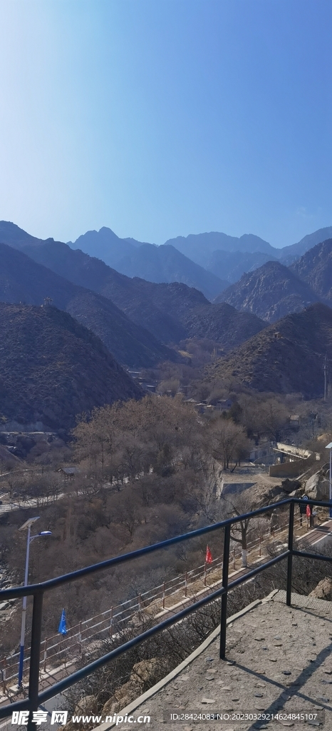 藍(lán)天 大山 遠(yuǎn)景  賀蘭山