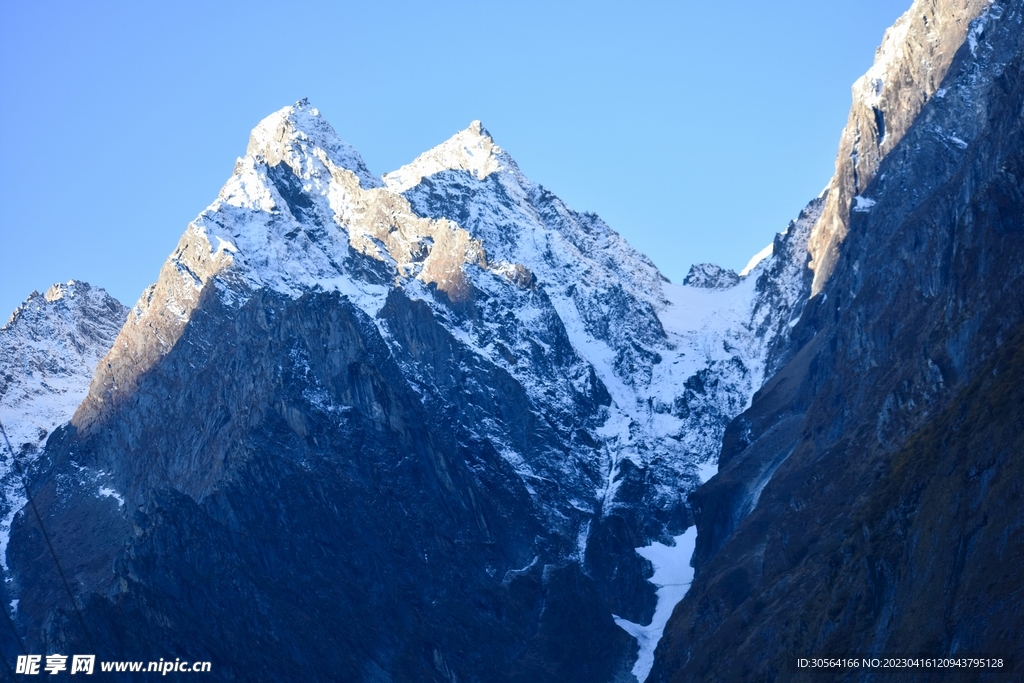 雪山山脈