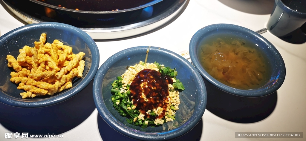 火鍋調料美食照