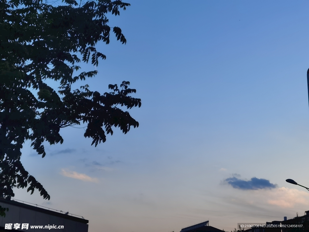 天空