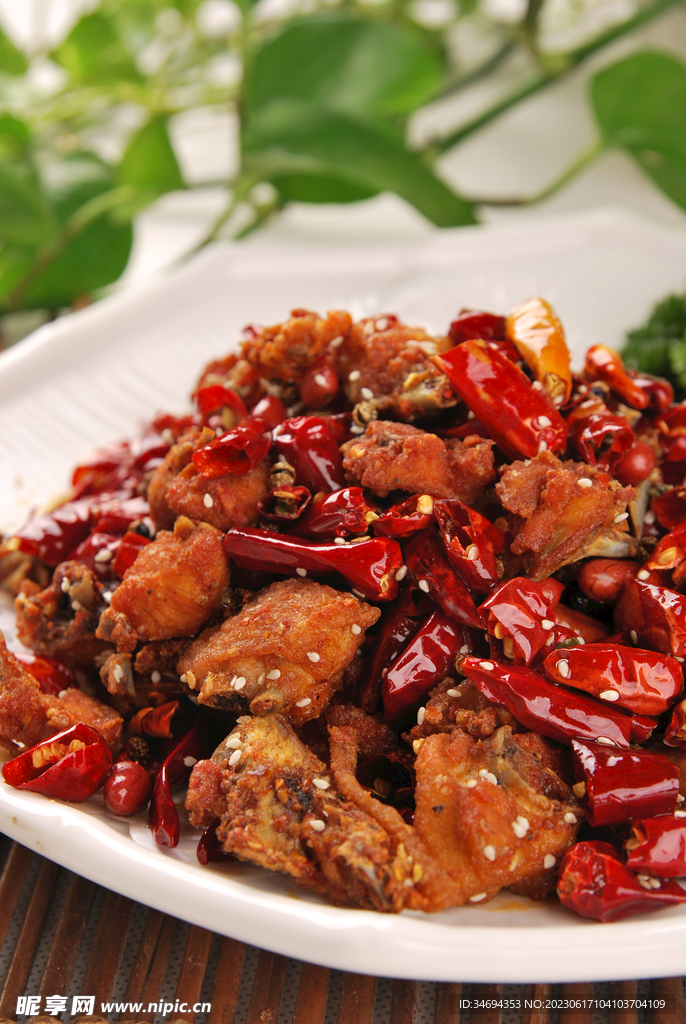 辣子雞美食
