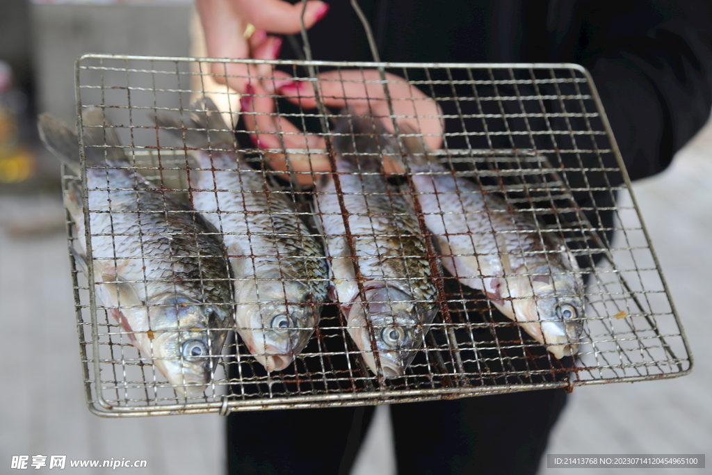 魚火鍋烤魚 