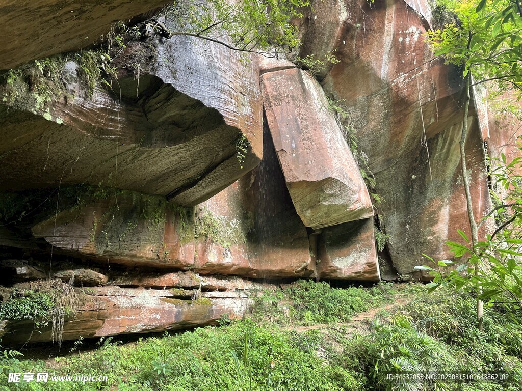 崖壁 岩石