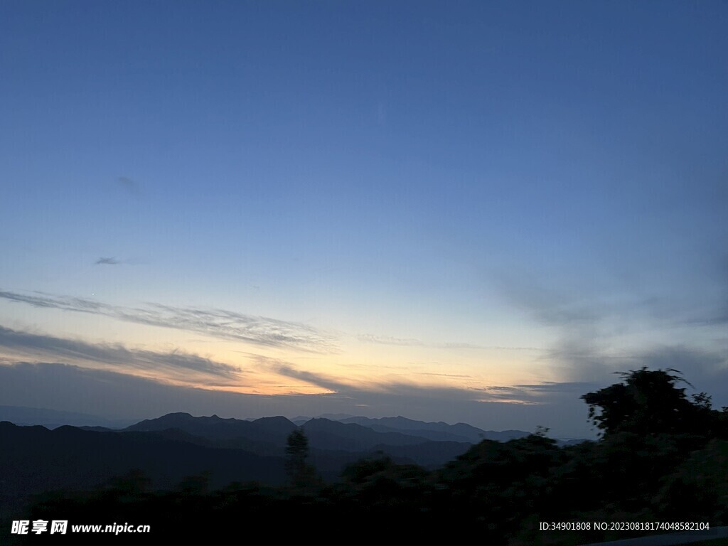 傍晚天空