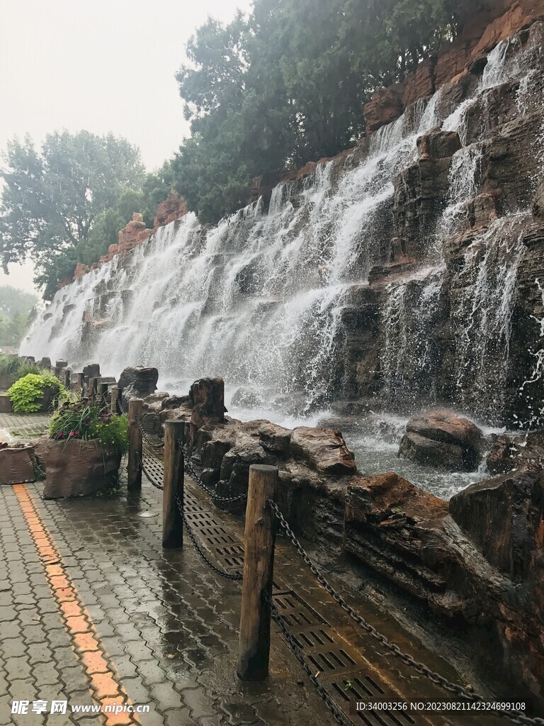 旅游景點瀑布