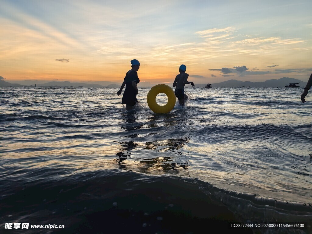 夏日海滩日落