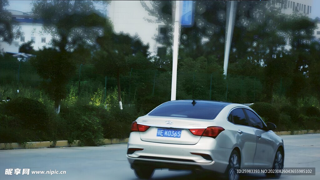 路上的車輛