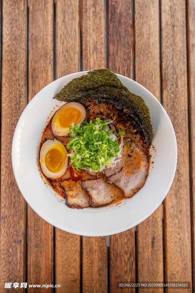 雞蛋牛肉面