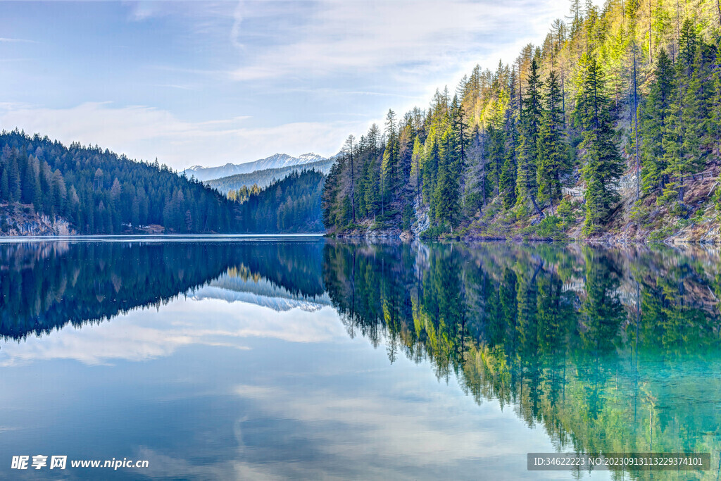 高山湖