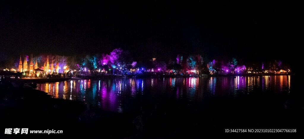 湖邊夜景