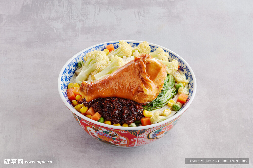 雞腿蓋飯