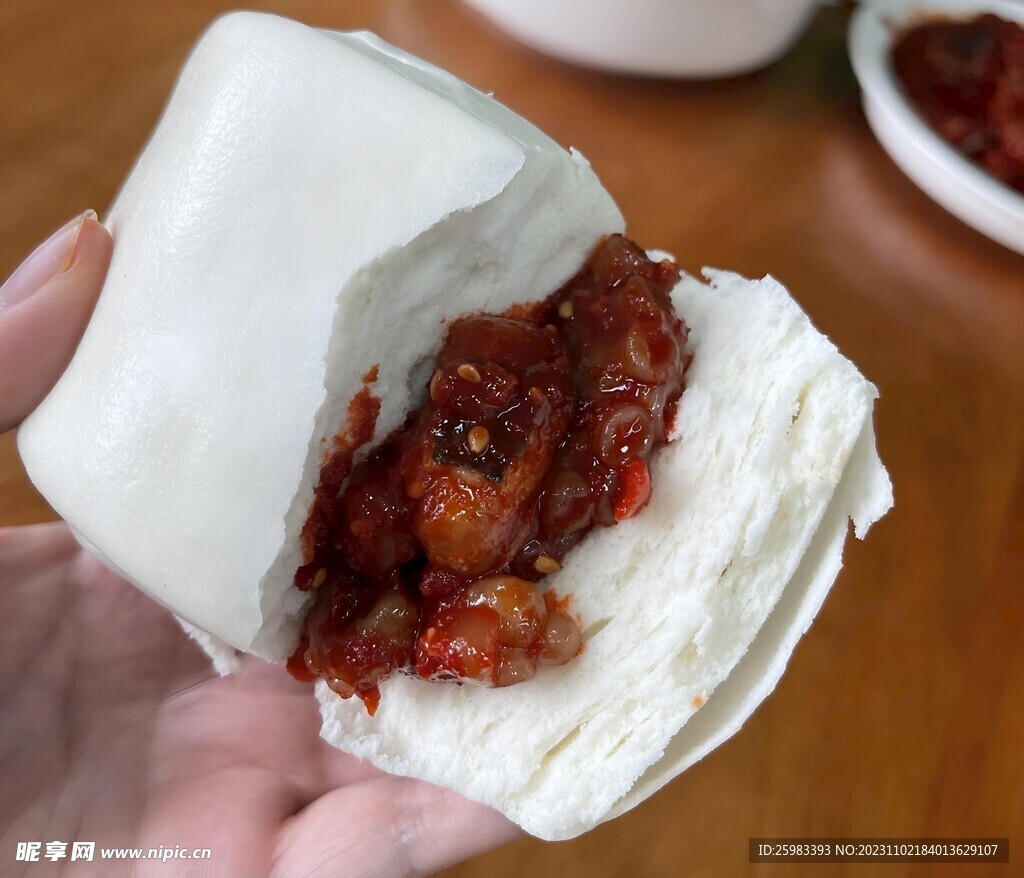 章魚醬夾饅頭