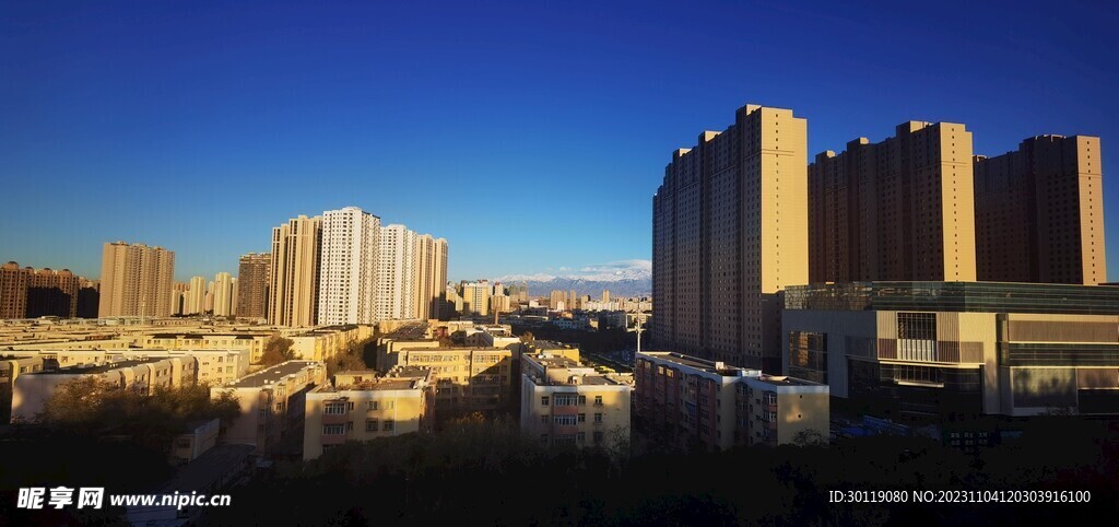 藍天白云 城市 建筑 樓房 