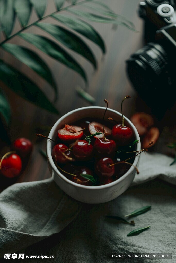 杯子里的櫻桃