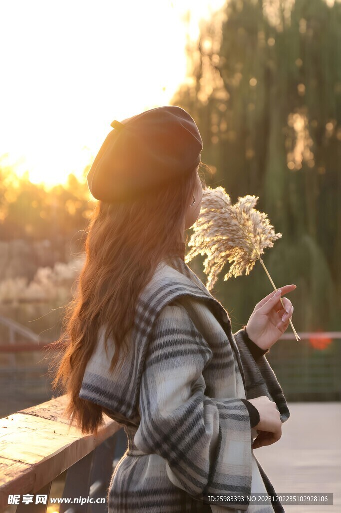 休閑的女孩
