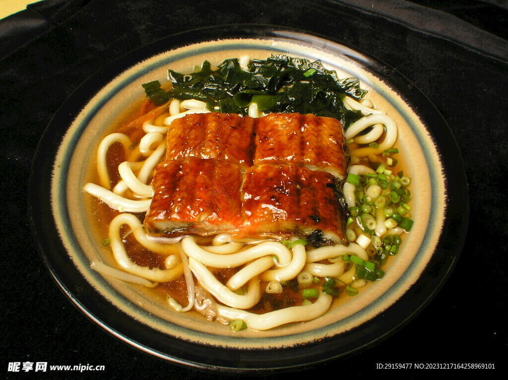 鰻魚烏面