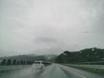 下雨的山顶公路