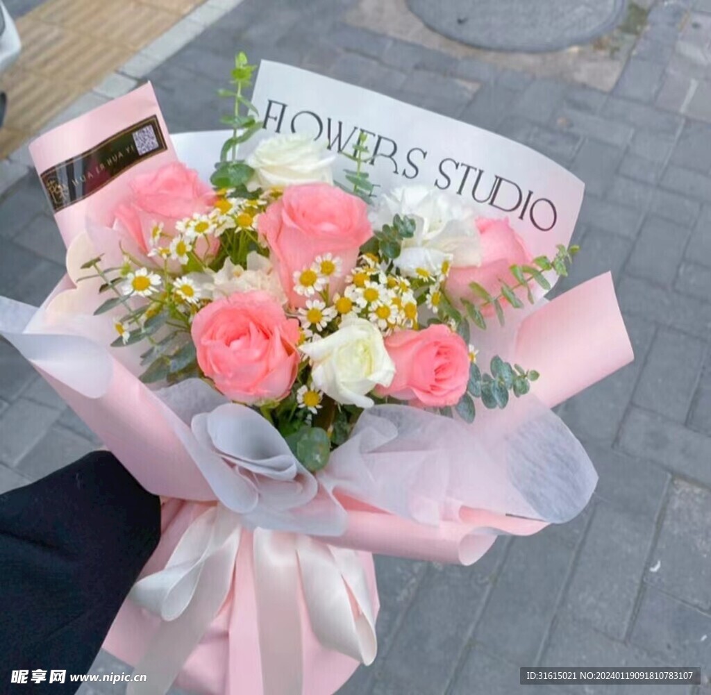 粉色混搭花束粉色玫瑰花束