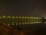 夜色下的大橋