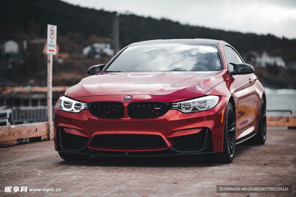 紅色汽車