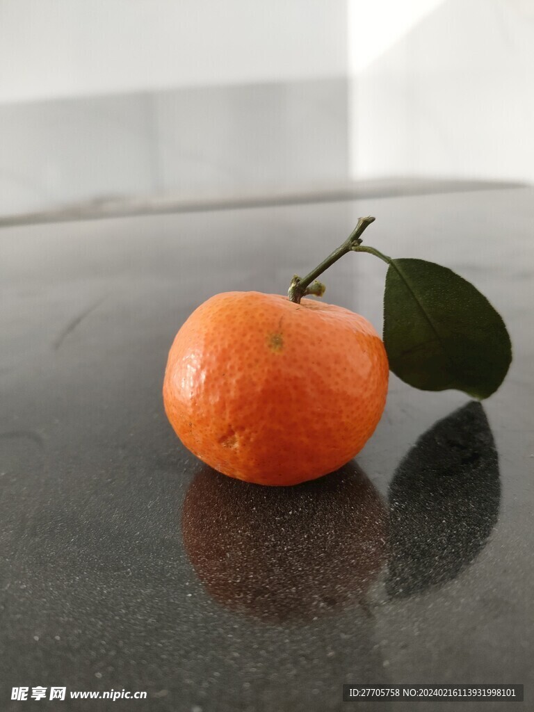 橘子  