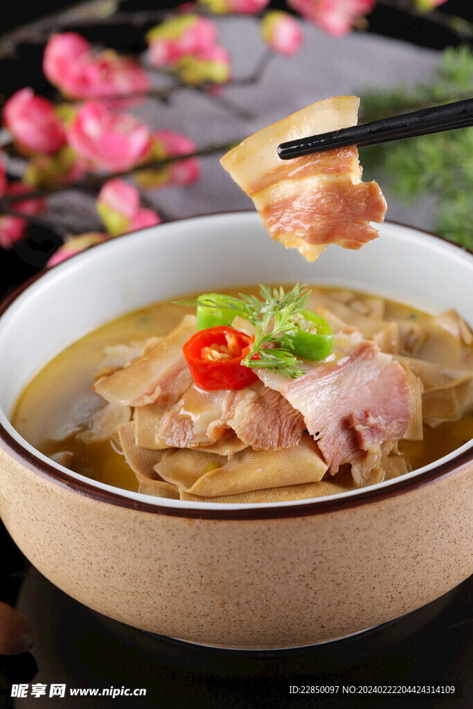 農(nóng)家咸肉燴豆皮